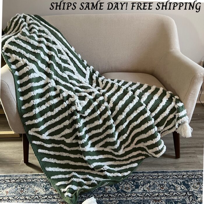 Vintage Green Boho Throw Blanket  White Tufted Handmade Blanket