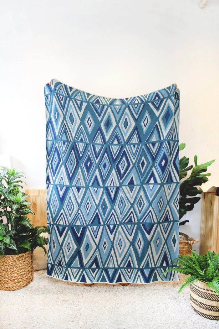 Blue Diamond Dust Throw Blanket - Diamond Shapes Pattern Blanket - Colorful Throw Blanket - Geometric Throw Blanket - Geometric Home Decor