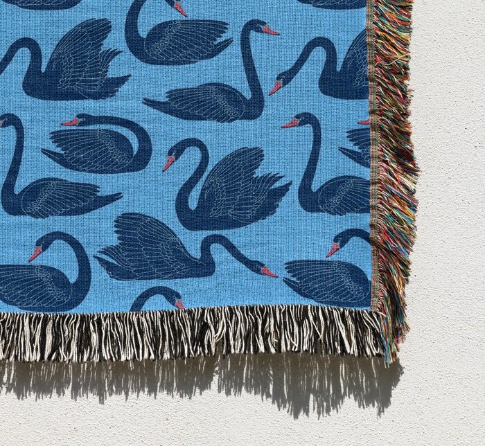 Blue Swan Throw Blanket: Animal Blanket