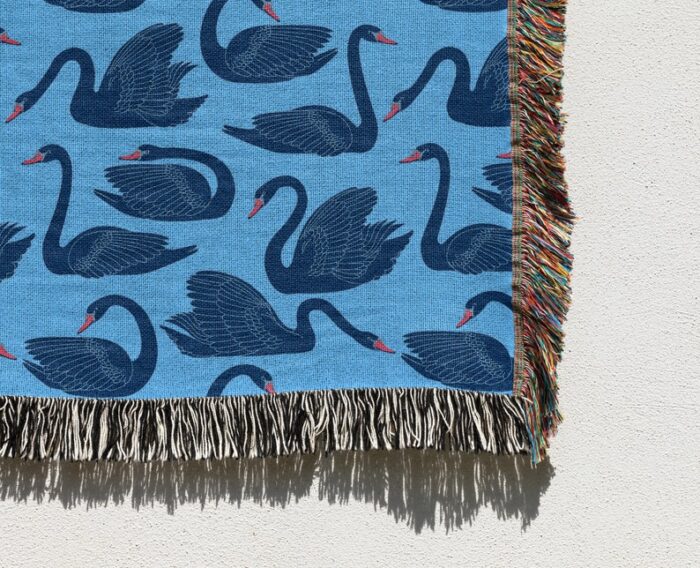 Blue Swan Throw Blanket: Animal Blanket