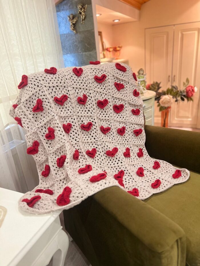 Cozy Gift For Couples Crochet Heart Throw Granny Retro Blanket 3D Bedspread Statement Love Throw