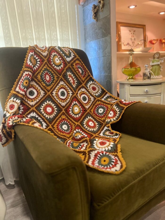 Crochet Afghan Blanket Retro Granny Throw Earth Color Bedspread Unisex Tv Blanket Autumn Handmade Home Decor