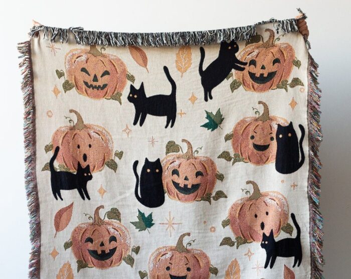 Pumpkin Black Cats Blanket: Halloween Woven Throw