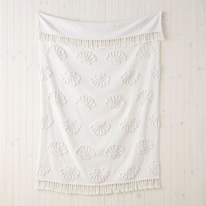 Shell White Tufted Throw