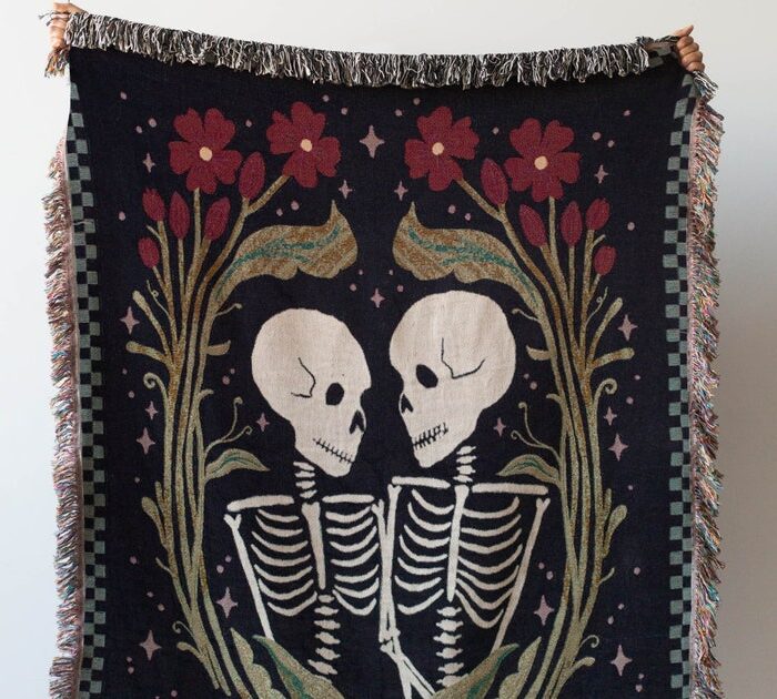 Skeleton Woven Blanket: Spooky Couple Gift