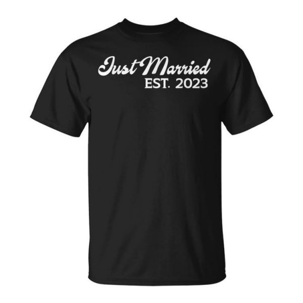 Just Married 2023 Honeymoon Wedding Couples Fiancee Unisex Unisex T-Shirt