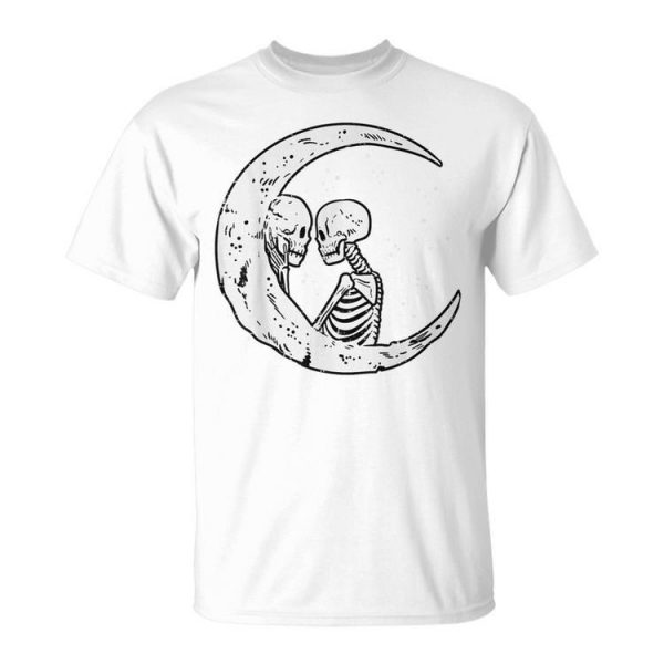 Moon Skeleton Couple Kiss Cute Halloween Costume Men Unisex T-Shirt