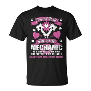 Proud Wife Of Mechanic Unisex Unisex T-Shirt