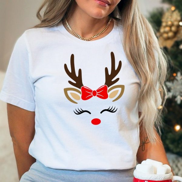 Reindeer Face Funny Christmas Mama Women's Holiday Shirt ETS1153